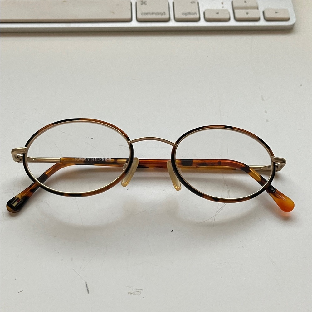 Tommy Hilfiger Round Tortoise Glasses Frame